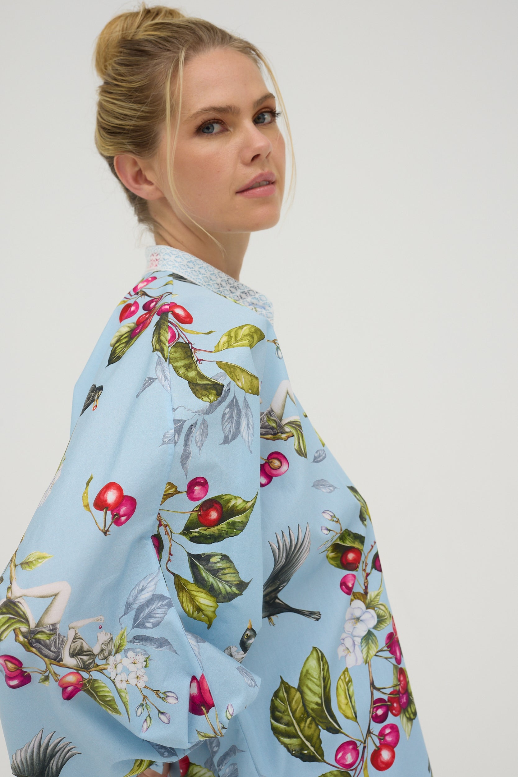 Dª ANTÓNIA Blouse  | Grace, The Cherry Tree, and The Blackbird |