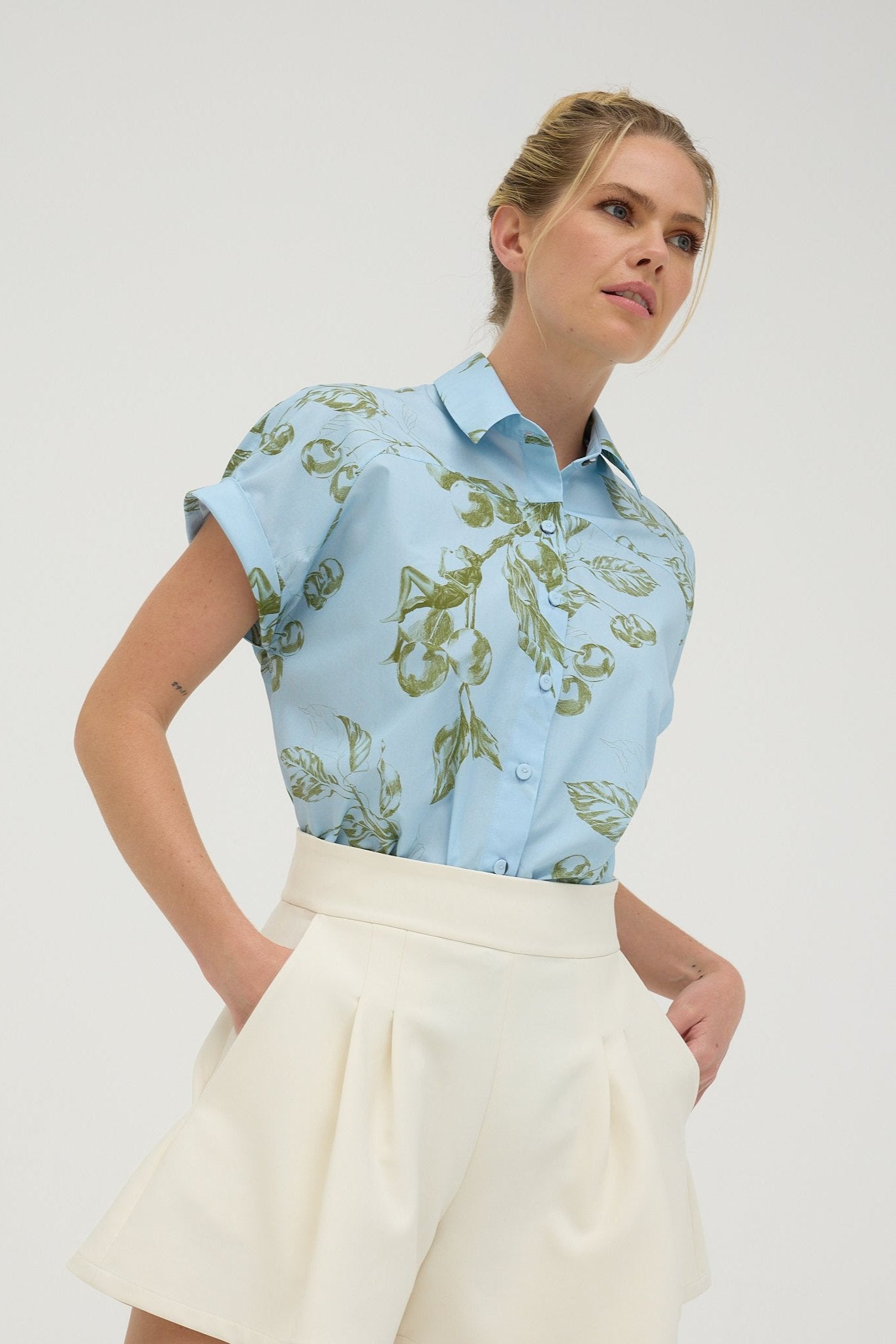 BRUNA Blouse | Grace, The Cherry Tree, and The Blackbird |